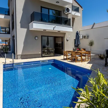 Sunny Bay Apartamento Sutivan